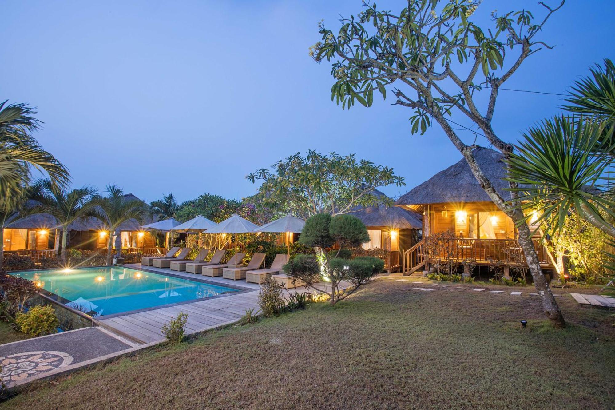 Отель Lembongan Mantra Huts Экстерьер фото